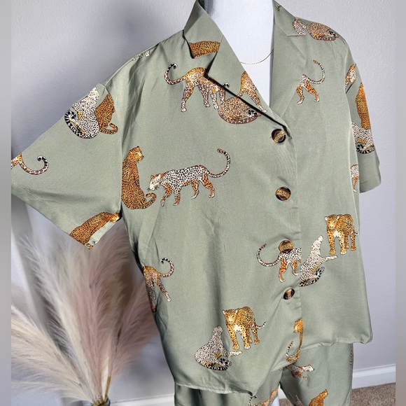Green Animal Print Button Up and Short Set - Picture 4 of 12